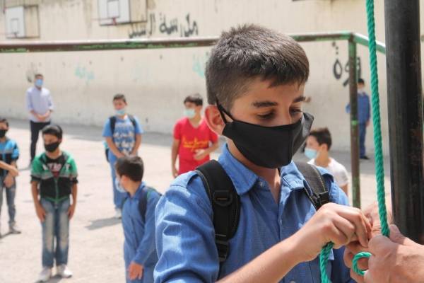 وزير التربية يبرر تأجيل الفصل الدراسي الثاني