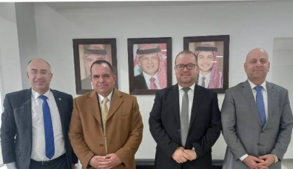 مدير الإتحاد الأردني لشركات التأمين يلتقي مدير عام شركة المنارة للتأمين وليد القططي