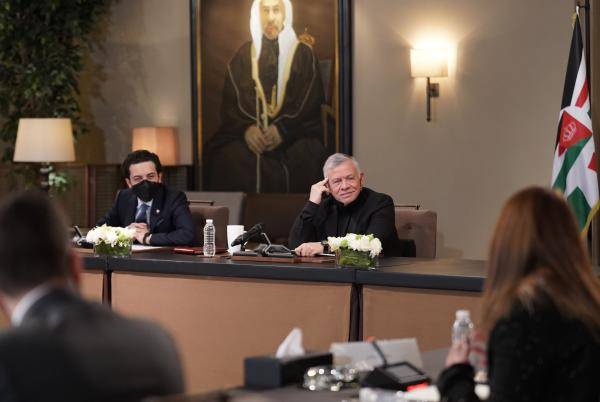 الملك: نريد أحزابا قائمة على برامج لا أشخاص