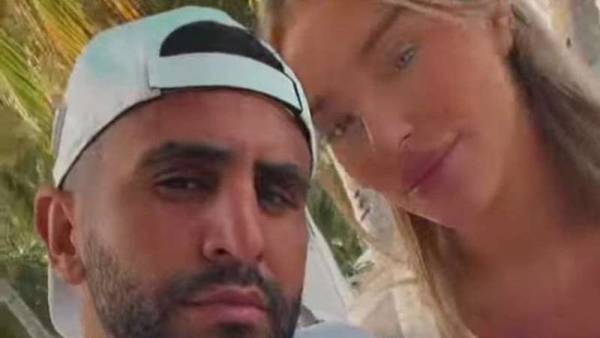 بعد الخروج المبكر من أمم إفريقيا.. محرز في إجازة استجمام مع زوجته