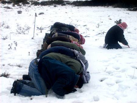 فتوى اردنية: هل تسقط الجمعة بعذر الثلج؟