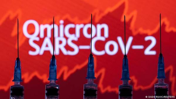 خبير: أوميكرون بداية النهاية للوباء