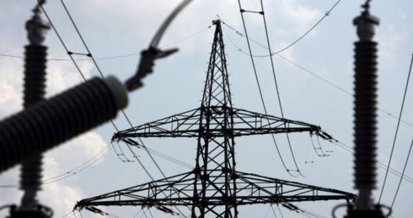 بحجة رفع الفولتية .. كهرباء ذيبان تفصل التيار 15 مرة عن أهالي مليح !!