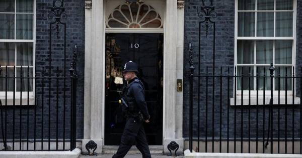 تفاصيل فضيحة بارتي غيت.. حفلات أقيمت في رئاسة الوزراء البريطانية وخرقت إغلاقات كورونا