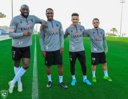 الهلال يتسلح بصفقاته لكسر العقدة الأجنبية بمونديال الأندية