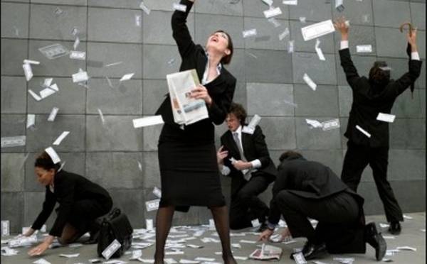 مصاري رش من شركة مساهمة عامة لإسكات بعض الإعلاميين خوفاً من تناول فسادهم في وسائل الإعلام