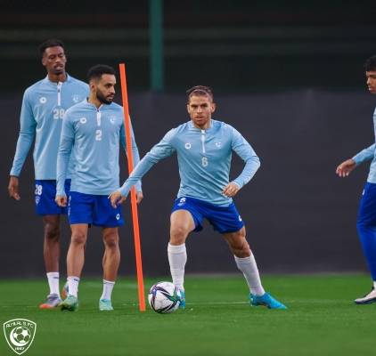 الهلال بتاريخه والجزيرة بأرضه .. قمة عربية خالصة في مونديال الأندية