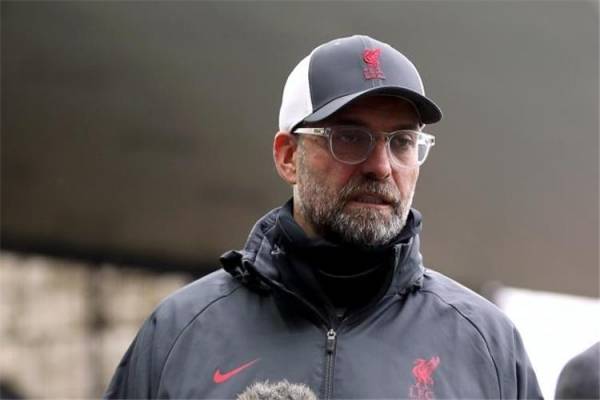 كلوب يعلق على مواجهة صلاح وماني.. ومفاجأة بشأن موعد عودتهما