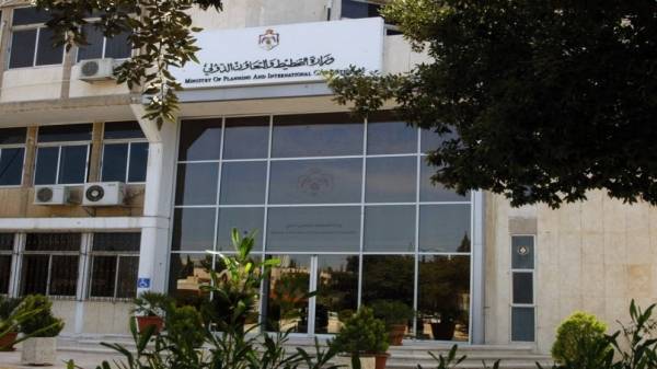 ما حجم إنفاق الحكومة من المنحة الخليجية ؟