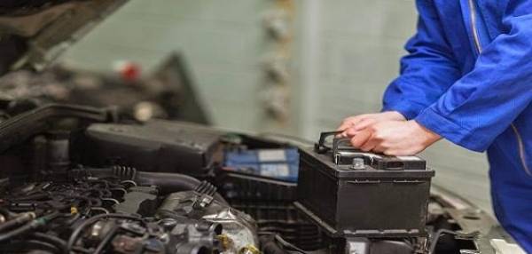 متى يجب تغيير بطارية السيارة؟