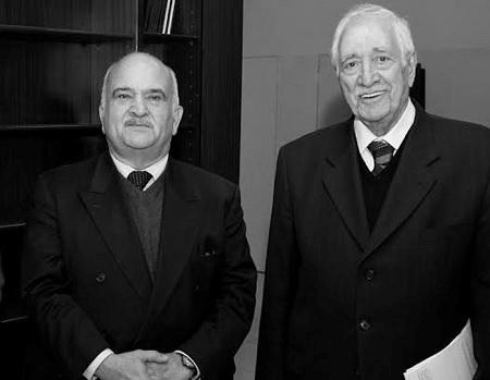 الحسن يستذكر مدير مكتبه الراحل بعدة صور