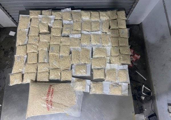 بنصف مليون حبة كبتاجون.. السجن 20 عاما لتسعة تجار مخدرات