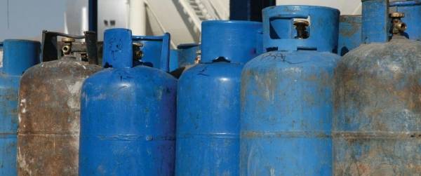 المواصفات والمقاييس تنفي تعبئة اسطوانات الغاز بالماء