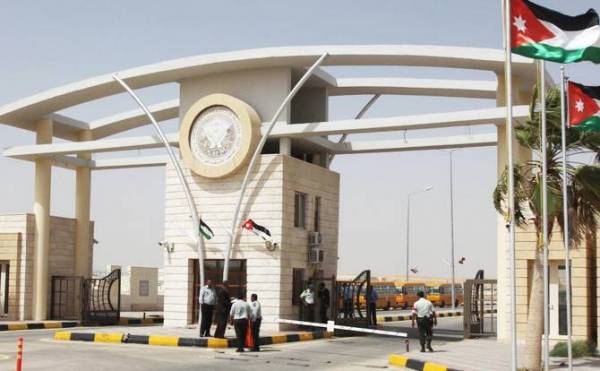 الجامعة الأمريكية مطاردة من قبل القضاء الأجنبي .. والتبريرات غائبة