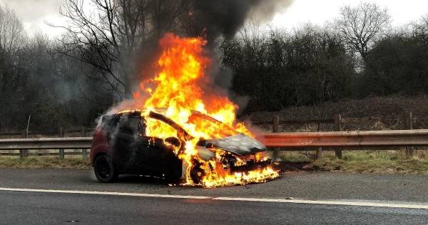 السجن 7 سنوات لـ 13 شخصا اضرموا النار بمنزل ومركبات