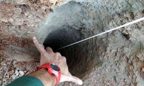 إربد.. صراخ طفلة في بئر يُنقذها من الموت