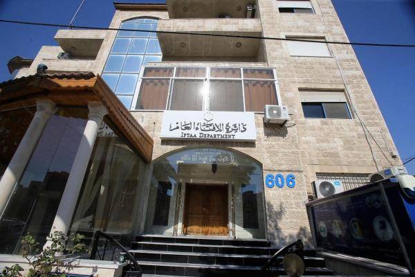 هل يجوز بيع وشراء الصناديق العشوائية ؟