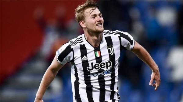 دي ليخت: نحتاج إلى معجزة.. وضغط الدفاع على عاتقي