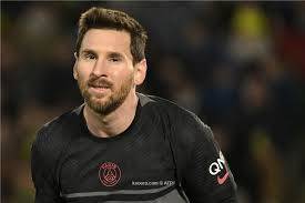 غضب ميسي يشغل غرفة ملابس باريس