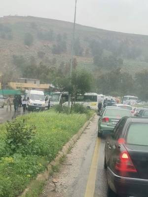 22 إصابة  بتدهور باص على طريق اربد – عمان