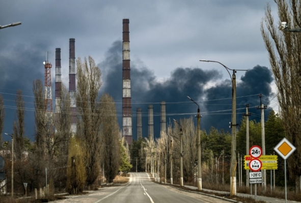 أوكرانيا: حريق في أكبر محطة نووية في أوروبا بعد قصف روسي