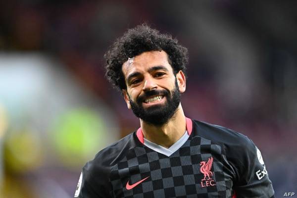 كلوب يدفع ليفربول لتجديد عقد محمد صلاح بأي طريقة