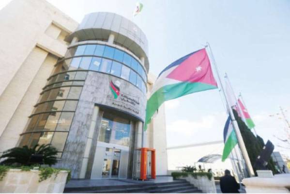 “المستقلة للانتخاب” تبدأ استقبال طلبات اعتماد مندوبي المرشحين