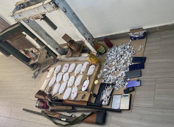 ضبط 4 مروجين للمخدرات بالبادية الشمالية