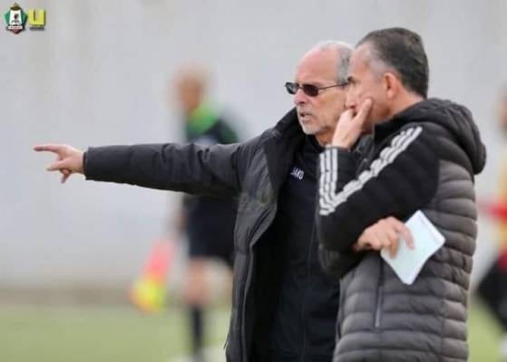 رسميا .. الوحدات يقيل فييرا