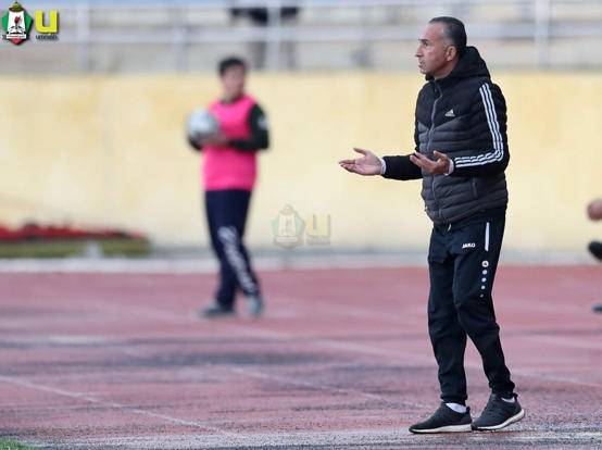 رأفت علي يقود تدريبات الوحدات