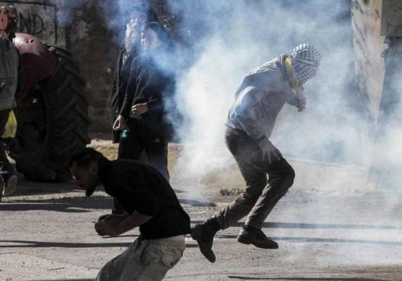 مواجهات بين جيش الاحتلال وفلسطينيين بالضفة