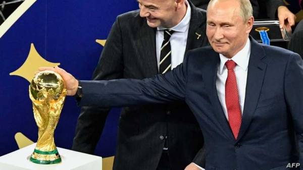 لا كأس عالم في 2022.. تهديد من بوتين للفيفا؟