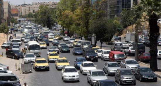 ازدحامات مرورية خانقة في عمّان وتوقف لحركة السير في بعض المناطق