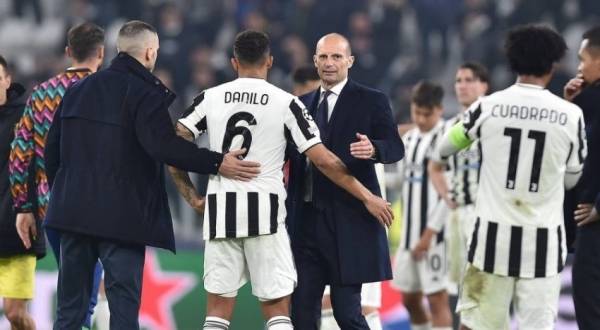 آراء متضاربة بين دانيلو وأليجري عقب الإقصاء من دوري الأبطال