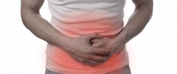 إصابة 4 اشخاص من عائلة واحدة اثر تناولهم معلبات فاسدة في عمان