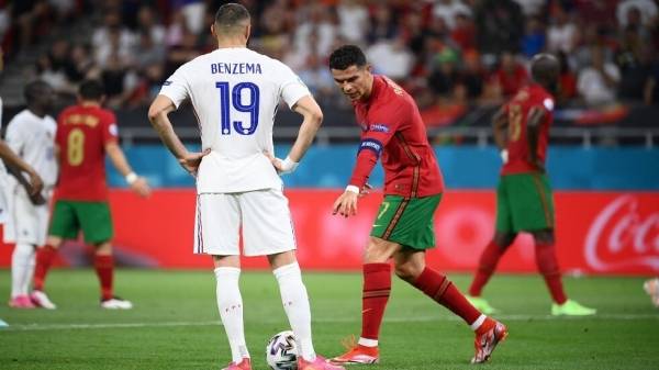 غيابه لا يدعو للذعر .. ماذا قدم بنزيما في الكلاسيكو بعد رحيل رونالدو؟