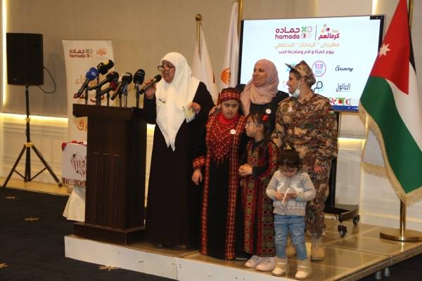 حماده تحتفل مجددا بالأم والمرأه ومتلازمة الحب في مهرجان كرمالكِ الاحتفالي