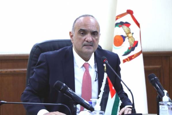 الخصاونة يكرر: من يغالي في الأسعار سيرى العيون الحمراء