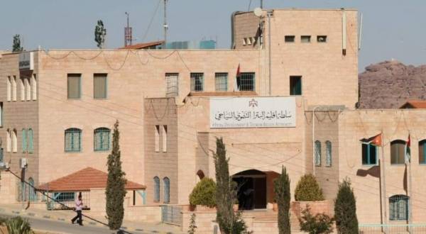 إقليم البترا تُحيل عطاءات بأكثر من مليوني دينار للإرتقاء بالبنية التحتية