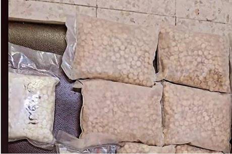 ضبط 20 ألف حبة مخدرة داخل سيارة في العقبة .. والتعميم على سائقها