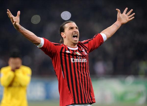 إبراهيموفيتش يختار أفضل لاعب في تاريخ كرة القدم