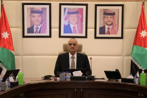 حكومة تفوض للسماح باستخدام الحليب المجفف بصناعة الألبان