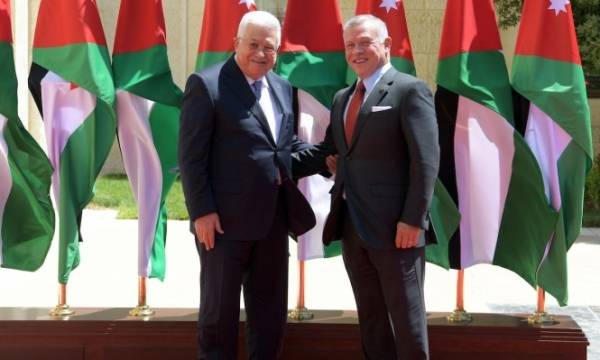 الملك يلتقي الرئيس الفلسطيني الاثنين