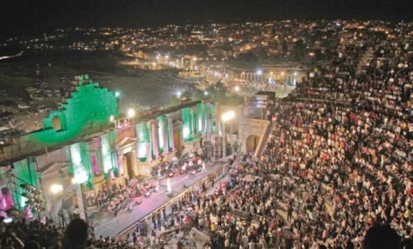 إعادة تشكيل اللجنة العليا لمهرجان جرش (أسماء)