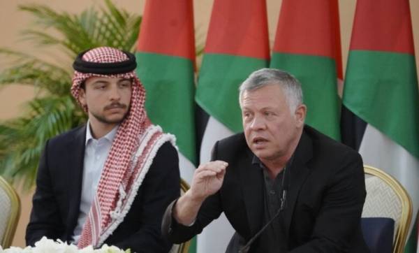 الملك وولي العهد يغادران إلى رام الله