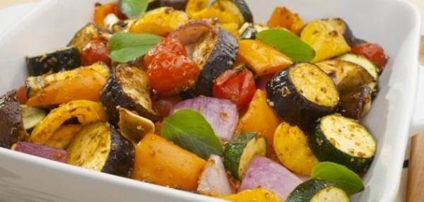 مواطنون : صينية الخضار تكلّف 12 ديناراً.. والحكومة تتذرع بالصقيع والإنجماد