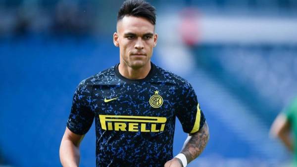 المدفعجية يتصلون بوكيل لاوتارو.. وإنتر يضع شروطه