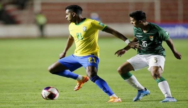 البرازيل تقسو على بوليفيا في عقر دارها