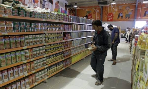 عبيدات يدعو المواطنين لمقاطعة السلع المرتفعة