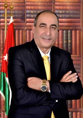 رئيس بلدية عين الباشا : بدأنا بإجراء صيانة لـ 50 ألف متر من شوارع اللواء .. وأزمة طريق البير ستحل قريباً